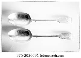 fotografia, de, dois, antigas, prata, colheres