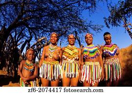Zulu Girls High Resolution Stock Photography and Images 