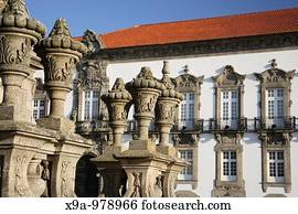 Neo Pombaline Pillory monument in the Plaza Terreiro da Se Square, Porto, Douro Litoral, Portugal