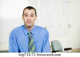 porträt, von, geschäftsmann, in, büro