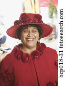 retrato, de, um, mulher sênior, desgastar, um, fantasia, vermelho, hat.