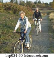 זוג בכיר, רכוב אופניים, ב, a, פגר