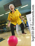 hembra, jugador de bolos, rollos, un, grande, juego