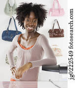 empregado feminino, sorrindo, detrás, a, contador