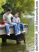 hispânico, pai filho, sentando, ligado, doca, com, pólos pesca