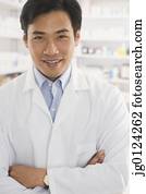 macho asiático, farmacêutico, ficar, em, farmácia
