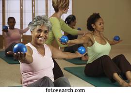 multi-ethnisch, frauen, in, üben klasse