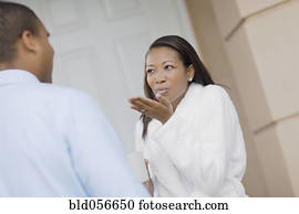 אישה אפריקנית, לנשוף מתנשק, ל, בעל