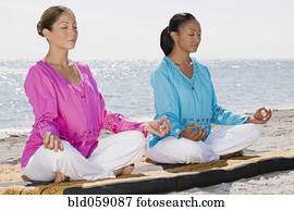 multi-ethnisch, frauen, meditieren