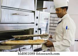 macho africano, padeiro, levando, pão, de, forno