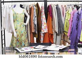 têxtil, swatches, e, mannequin, frente, cremalheira roupa