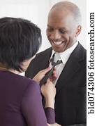 אישה אפריקנית, לכוון, בעל, קשור