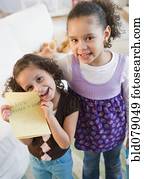 hispânico, irmãs, com, dia pai, cartão