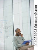 afrikanisch, geschäftsmann, unterhaltung zelle telefon