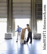 armazém, trabalhador, e, saliência, com, pilha, de, caixas