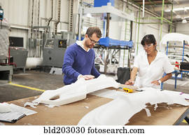 pessoas, trabalhando, em, planta industrial