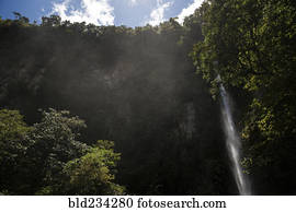 cachoeira, sobre, penhasco