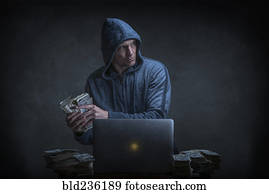 caucasiano, hacker, roubando dinheiro, de, laptop