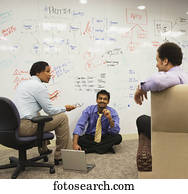 businesspeople, tendo, um, reunião, frente, um, whiteboard, parede