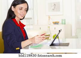 raça misturada, mulher, negócio online bancário