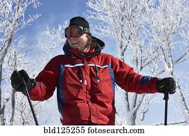 caucasiano, homem, esquiando