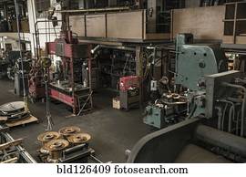 maquinaria, em, metal, loja