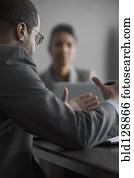 الرجل أعمال, تحدث, إلى داخل, الاجتماع