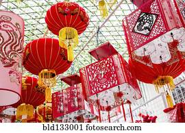 ano novo chinês, lanternas, penduradas, de, teto