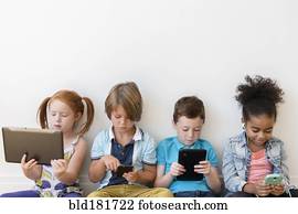 crianças, usando, tecnologia