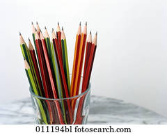 primer plano, de, vidrio, con, lápices de color