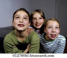 gesellschaft, von, drei, erstaunt, schauen, kindern