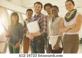 retrato, de, feliz, criativo, pessoas negócio