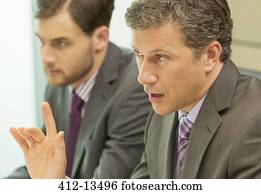 hombre de negocios, hablar, en, reunión