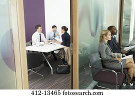 pessoas negócio, falando, em, reunião