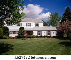 1970s, zwei geschichte, blau, vorstädtisch, haus, mit, schwarz