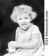 1930s Portrait Smiling Woman Short Hair With Curls And Waves