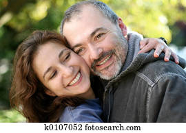 זוג שמח, בחוץ