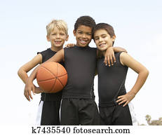 menino jovem, basquetebol jogo