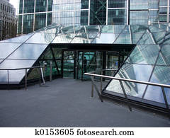 Hauseingang, treppe, von, mauerstein, und, rosen, mit, dass, straße