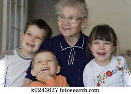 heureux, grand-maman