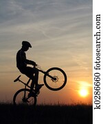 cycling cycling