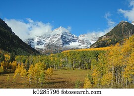 Maroon Bells valley