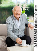 vrolijke, hogere mens, het hebben van koffie, op, verpleeghuis, portiek