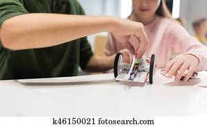 feliz, crianças, predios, robôs, em, robótica, escola