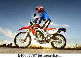 hombre, con, motocross, byke