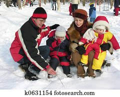 familia cuatro, en, invierno