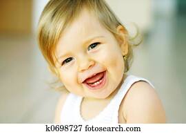 nevető, csecsemő