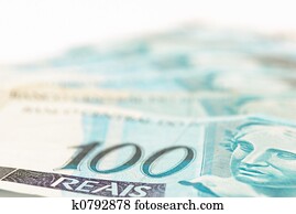ブラジル人, お金