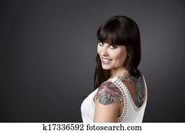 menina, com, tatoos
