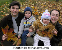 caras, familia cuatro